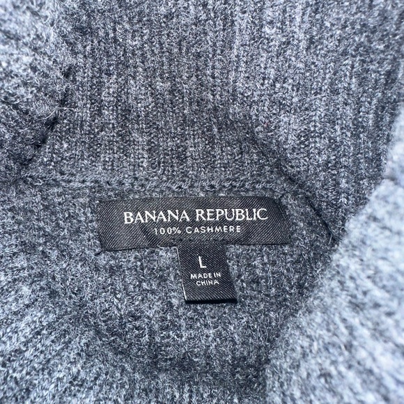 100% Cashmere Banana Republic size L ribbed turtleneck sweater -gray - Picture 3 of 3